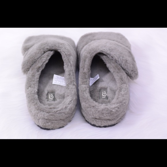 UGG FLUFF THAT Slides - Picture 4 of 5
